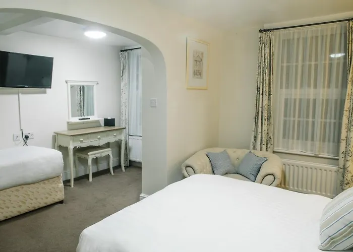 The Old Fourpenny Hotel