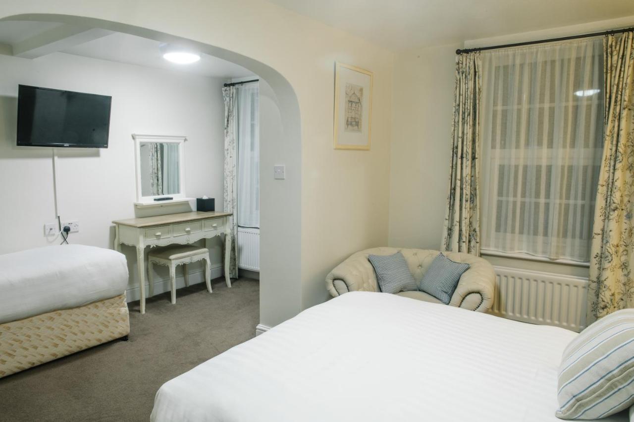 The Old Fourpenny 3* Warwick (Warwickshire)